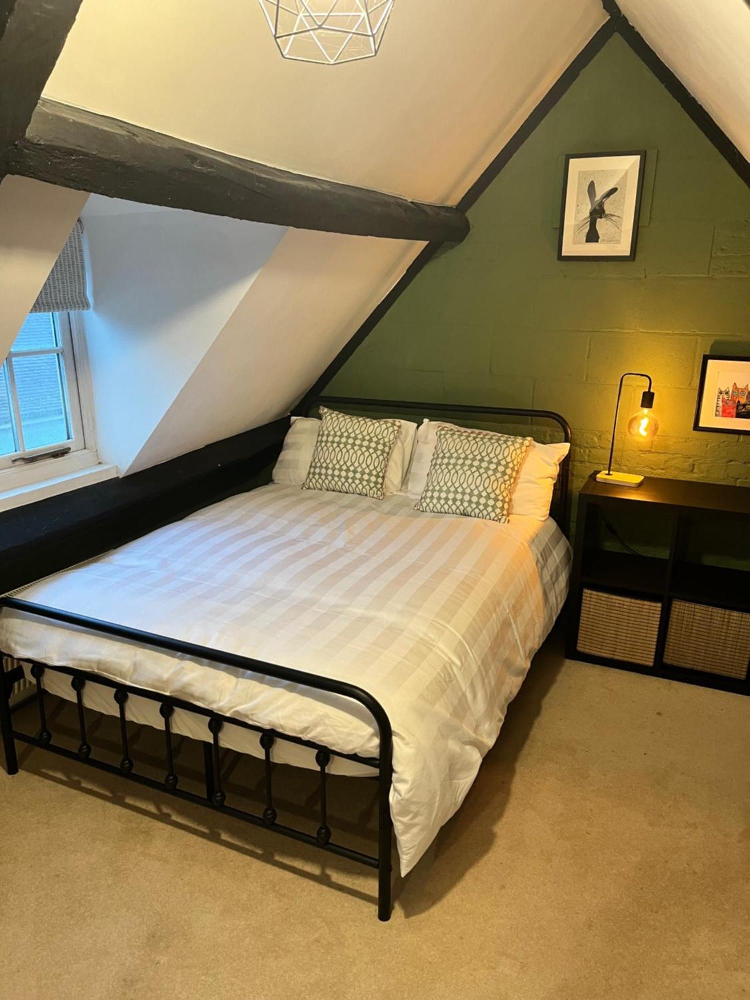 Heathcote House Bed & Breakfast 3*