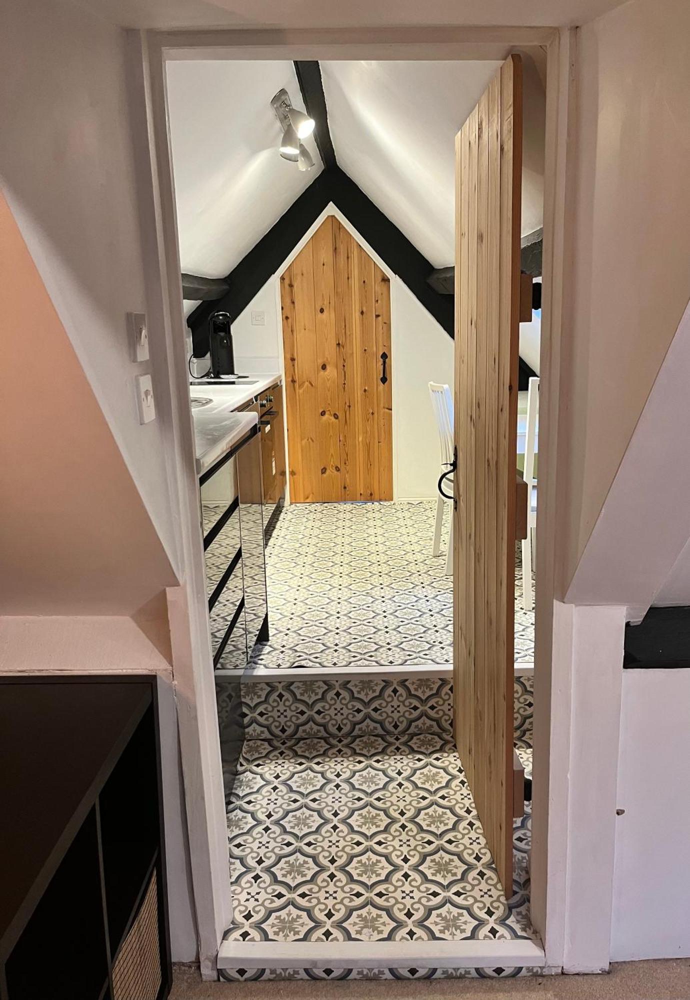 Heathcote House 3*